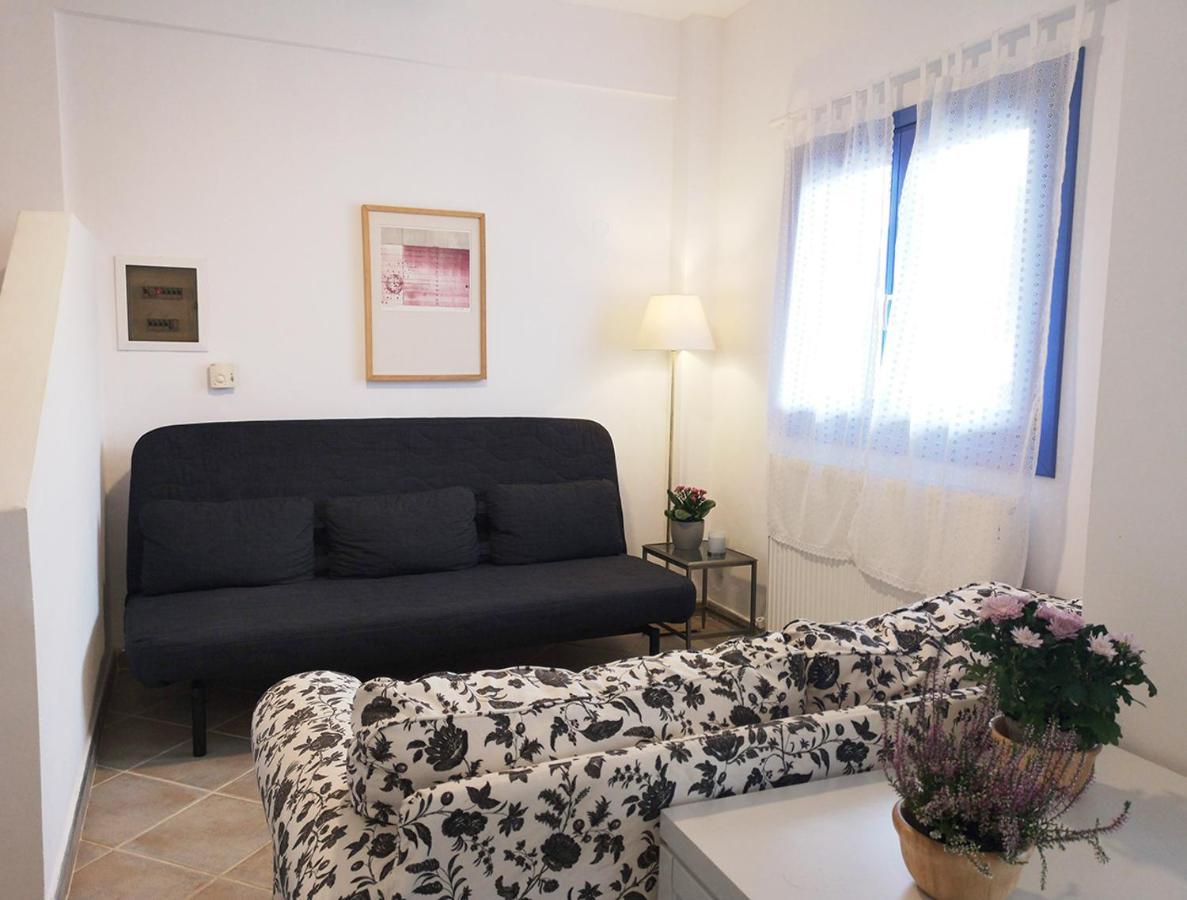 Olive Bay Hilltop Apartments อาโมเลียนี ภายนอก รูปภาพ
